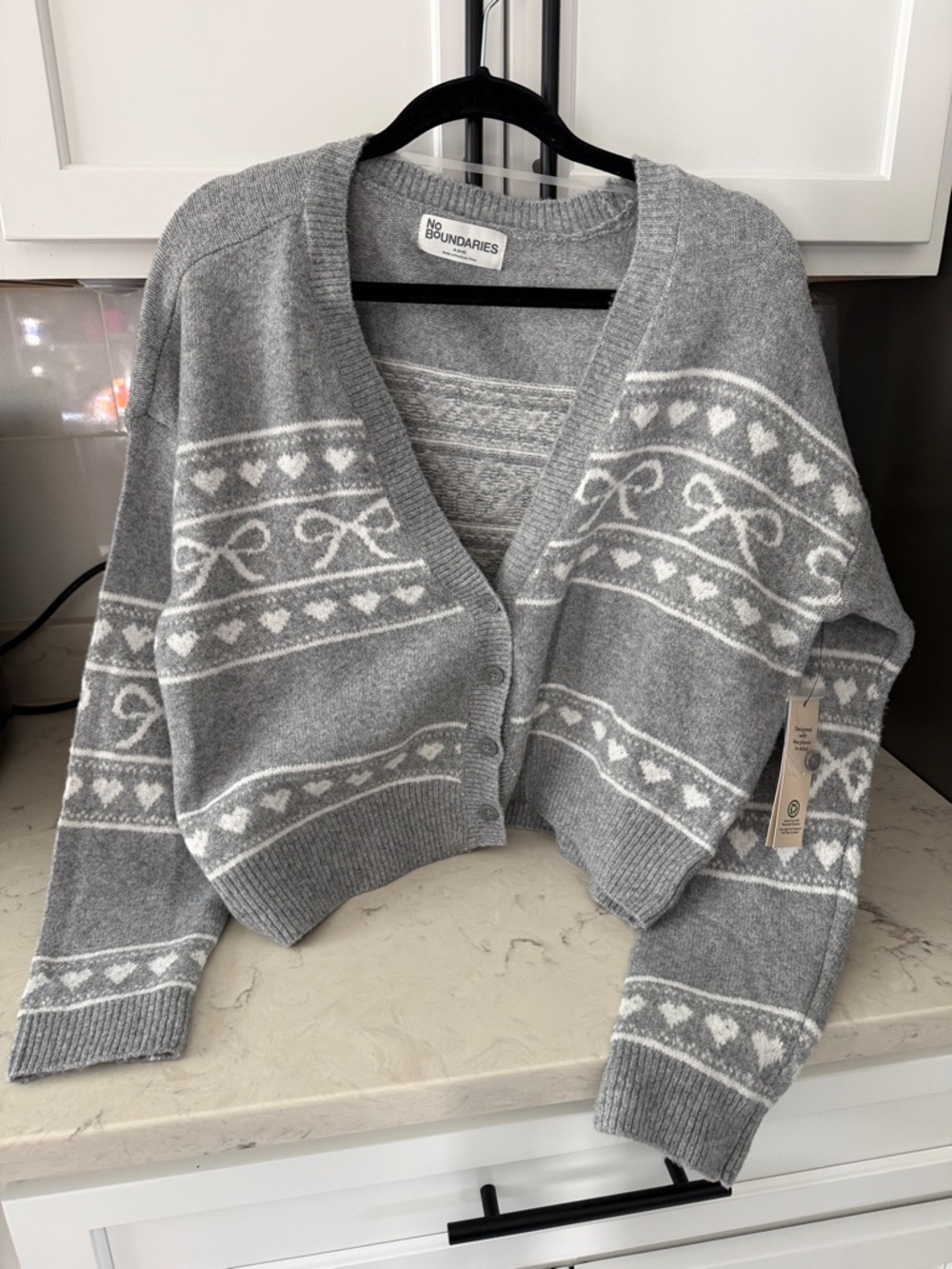Cardigan sweater
